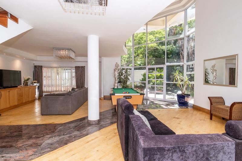 To Let 4 Bedroom Property for Rent in Constantia Western Cape